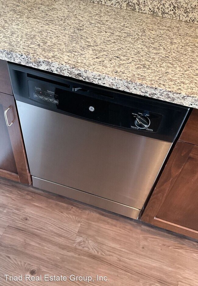 Foto del edificio - 2 br, 1 bath House - 1033 Southwood Drive ...