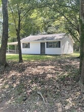 Building Photo - 1805 Waldrep Cir SE