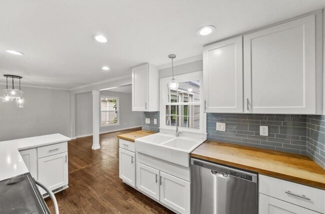 Foto del edificio - 3306 W 71st Terrace