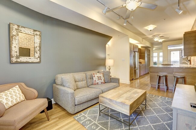 Building Photo - 4114 New Hampshire Ave NW