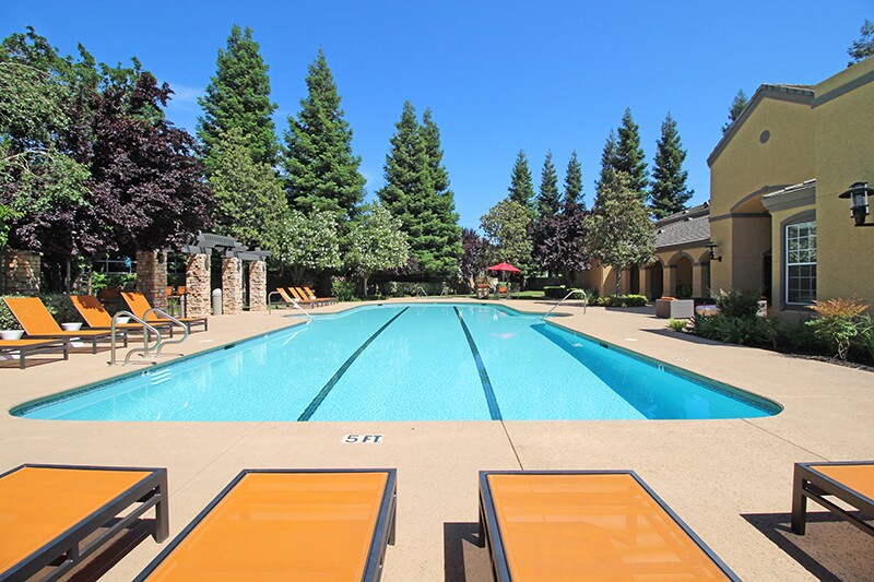 OAK BROOK APARTMENTS Rancho Cordova, CA