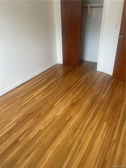 Foto del edificio - 4365 Baychester Ave
