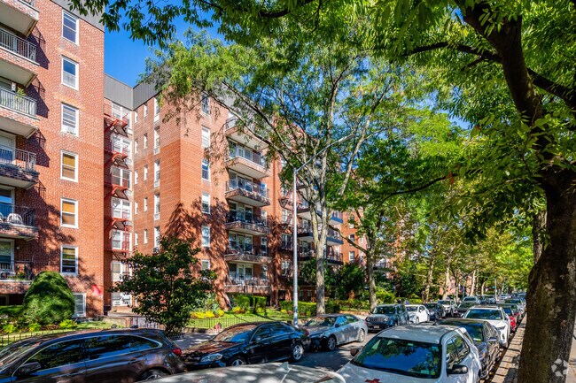 Building Photo - 770 Ocean Pky