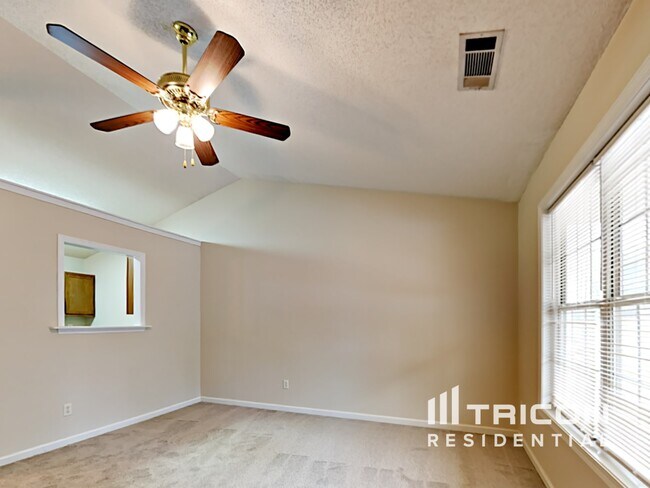 Foto del edificio - 616 Southern Trace Dr