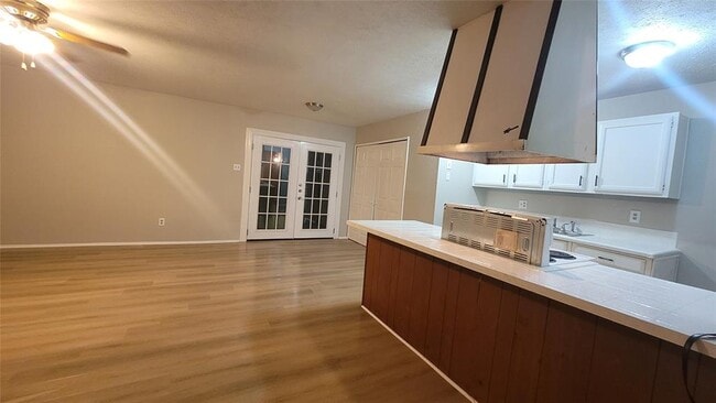 Building Photo - 17622 Autumn Hills Dr