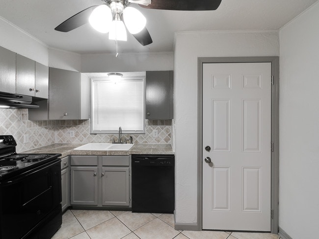 Foto del edificio - 3816 NW 20th St