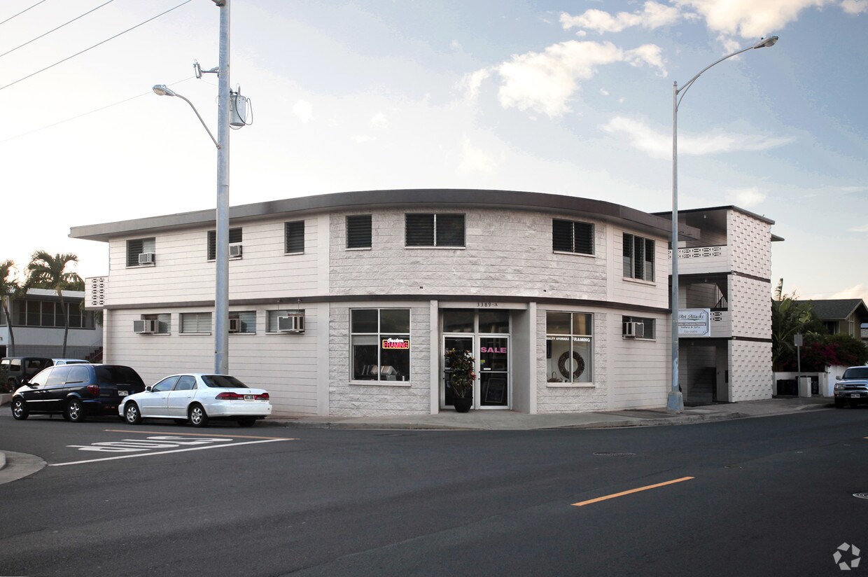 Foto principal - 3389 Campbell Ave
