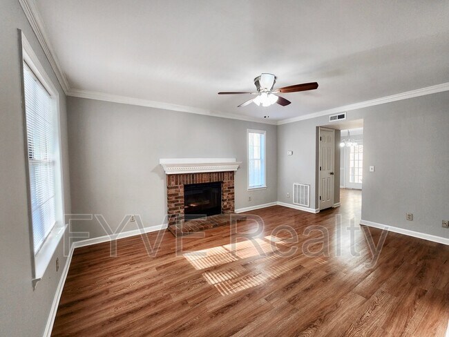 Building Photo - 949 Strand Fleet Dr