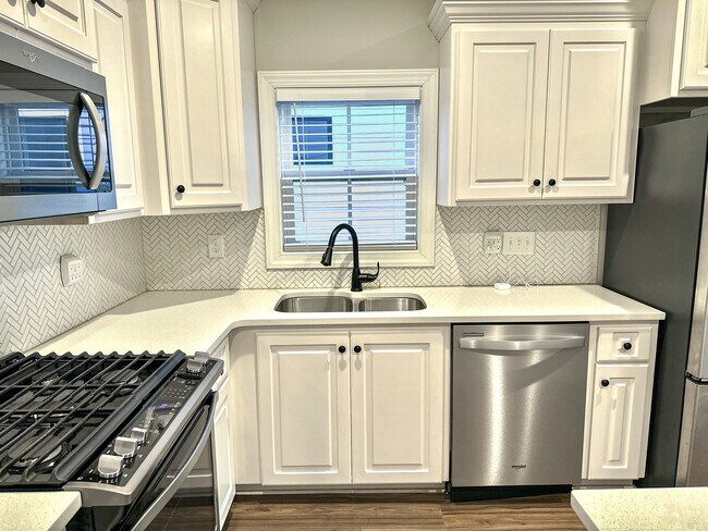 Foto del edificio - 1433 Garner Rd