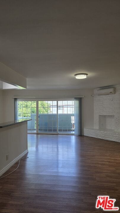 Building Photo - 350 S Hobart Blvd