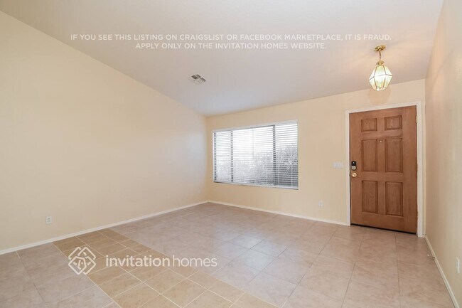 Foto del edificio - 775 S Lanus Dr