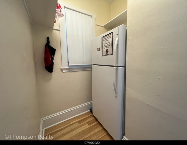 Building Photo - 183 Fellsway W