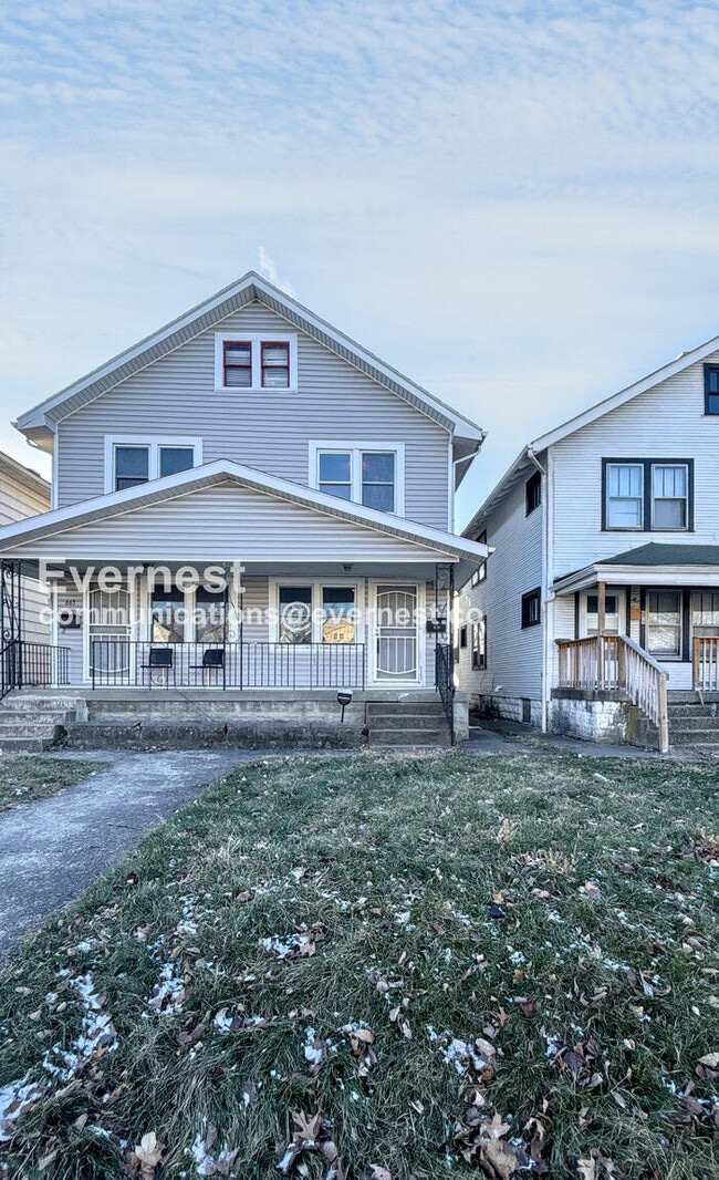 Foto del edificio - 661 S Burgess Ave