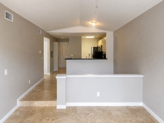 Foto del edificio - 1760 Palm Cove Blvd