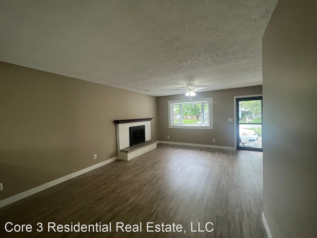 Building Photo - 3 br, 2 bath House - 108 Sorrento Villa