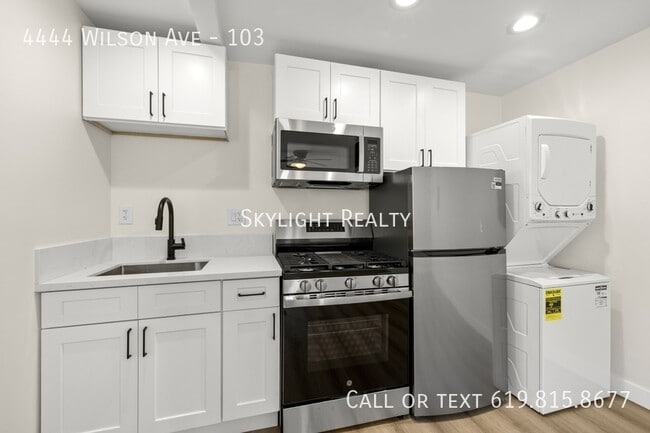 Foto del edificio - 4444 Wilson Ave