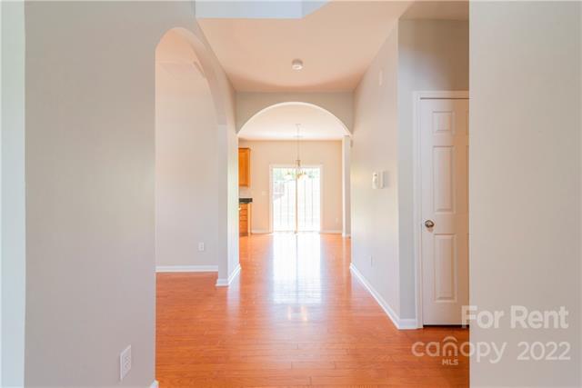 Building Photo - 4230 Houldsworth Dr