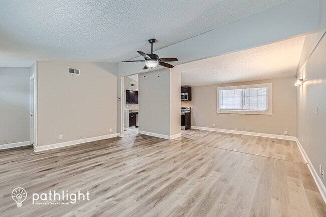 Foto del edificio - 1339 McAfee Street