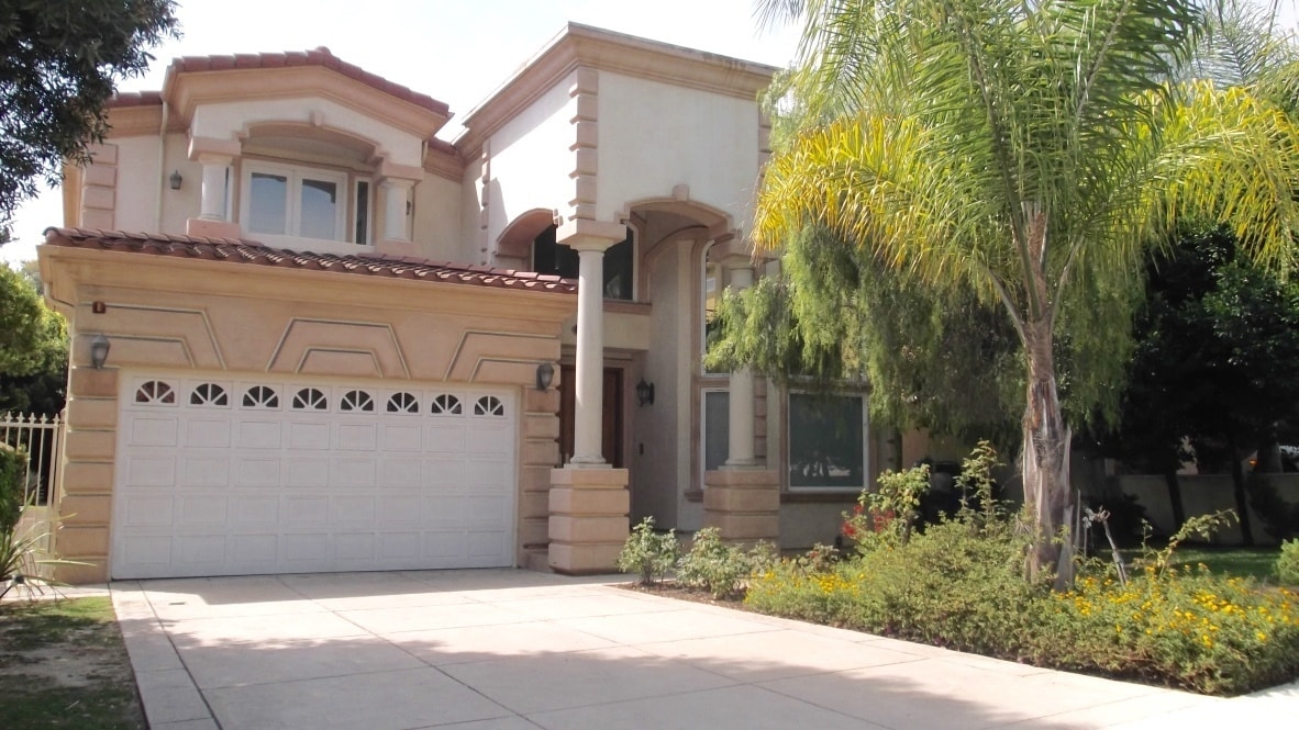 Primary Photo - Coming Soon! Lavish Estate Home w/4700sf+C...