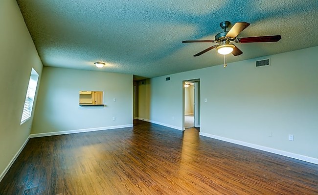 The Park at Chesterfield Apartments - Tampa, FL | Apartments.com