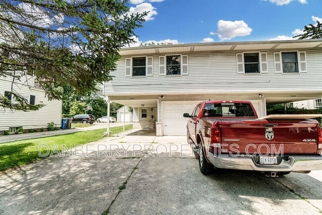 Foto del edificio - 3164 Kylemore Rd