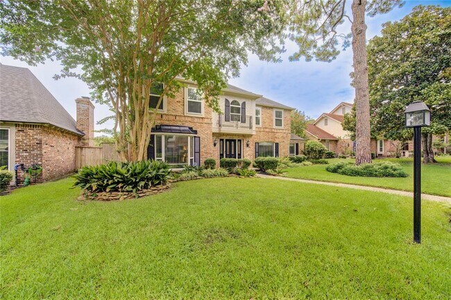 Building Photo - 15739 Fleetwood Oaks Dr