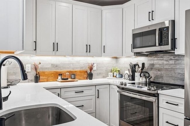 Building Photo - 360 Revere Beach Blvd