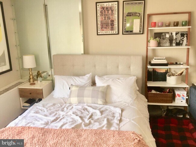 Foto del edificio - 1440 N St NW