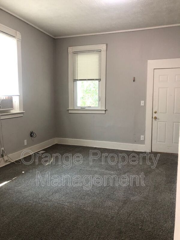 Building Photo - 1112 N 40th St