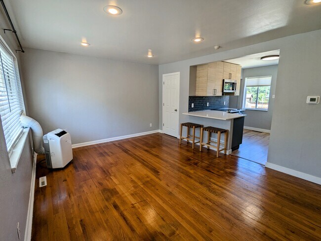 Foto del edificio - 3255 Clayton St