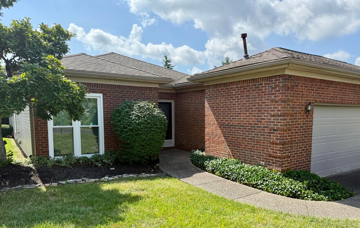 Primary Photo - 1535 Hogan Dr