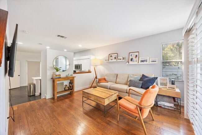 Building Photo - 1525 15th St