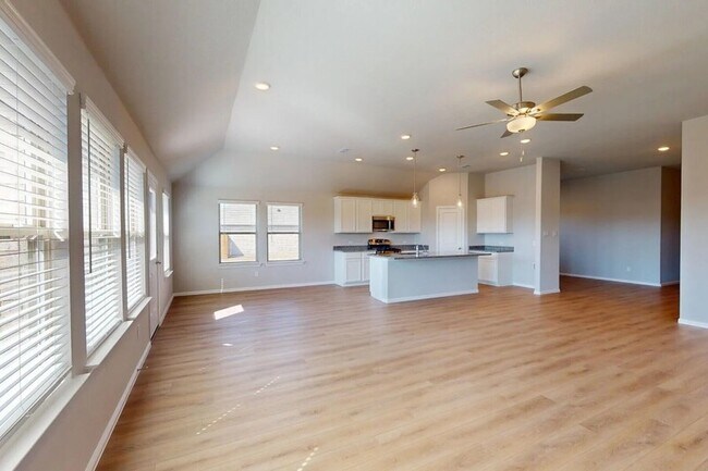 Building Photo - 1613 Rushpea Dr