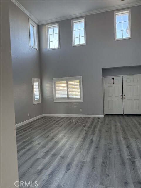 Foto del edificio - 15467 Spruce Tree Way
