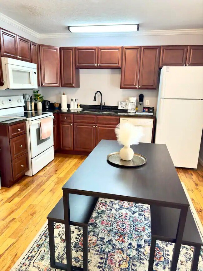 Building Photo - Easterwood Properties Guntersville Gilley ...