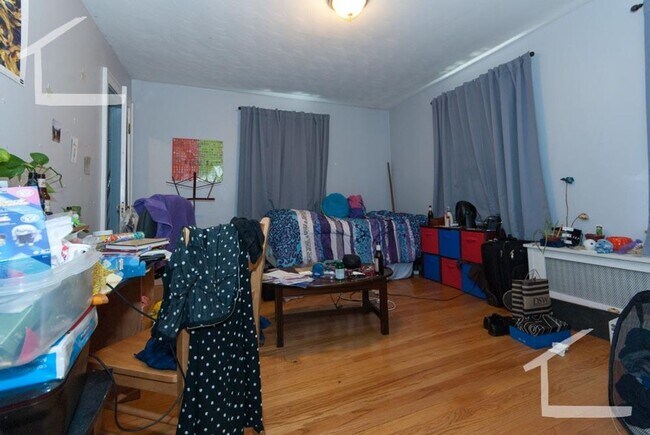Photo - 26 Woodstock Ave., Apartment