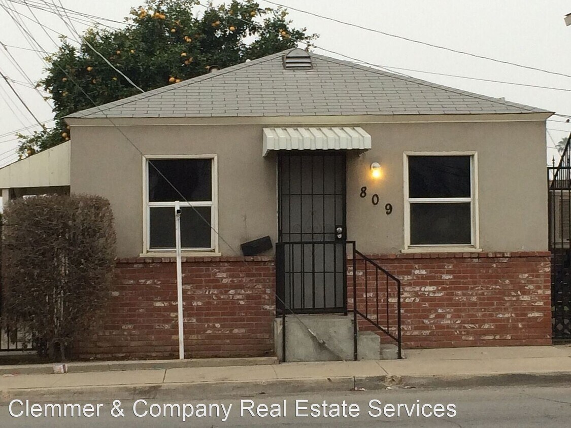 Foto principal - 1 br, 1 bath House - 809 Oildale Dr.