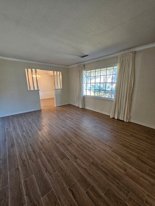 Building Photo - 6505 Dakar Rd