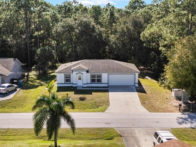 Foto del edificio - 1774 Glenridge St NW