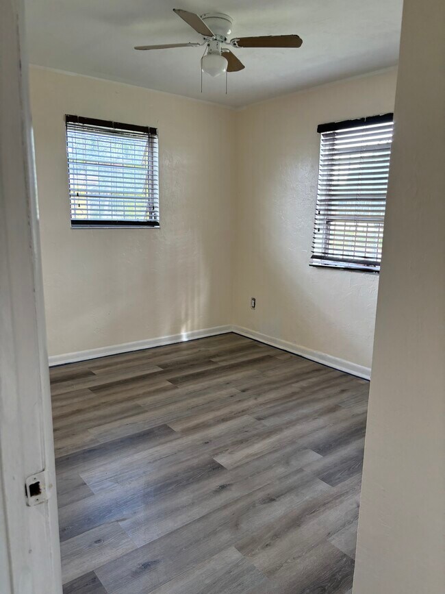 Foto del edificio - 1775 NW 126th St