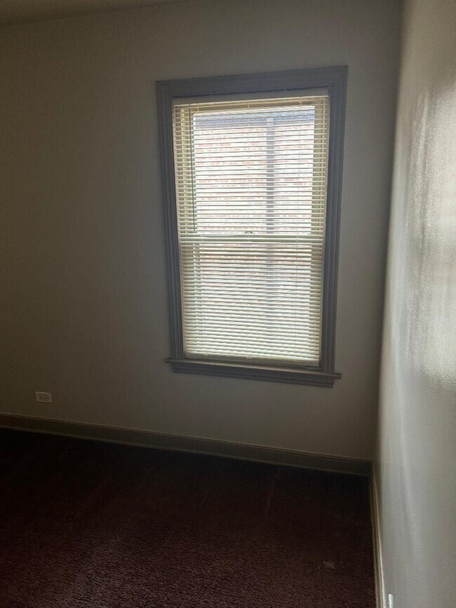 Foto del edificio - 8855 S Dorchester Ave