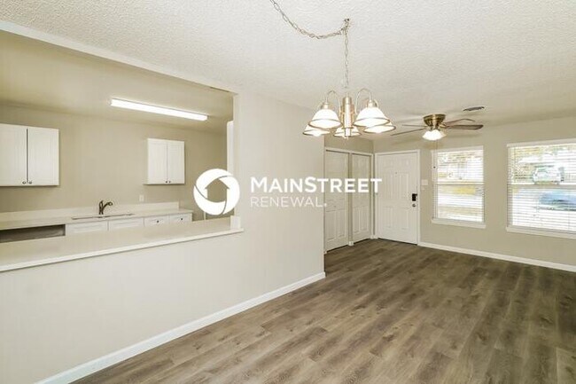 Building Photo - 3 Bedroom Pet-Friendly Home in San Antonio...