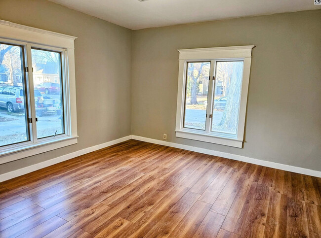 Foto del edificio - 713 E 6th Ave