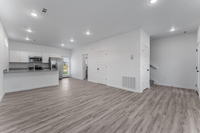 Building Photo - Bright and Modern 2BR, 2.5 Bath Rental in ...