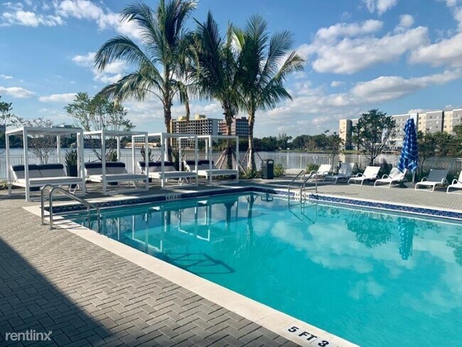 Foto del edificio - Studio, 1 bath Apartment - 5429 NW 7th St