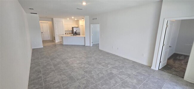 Foto del edificio - 1366 Deepwater Cir