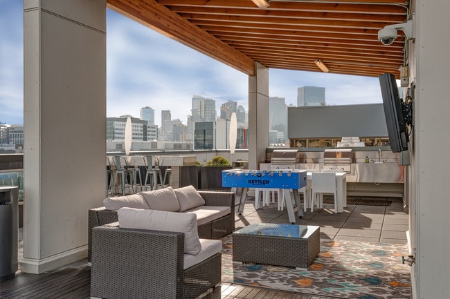 OSSLU Rooftop Lounge - Cumulus SLU