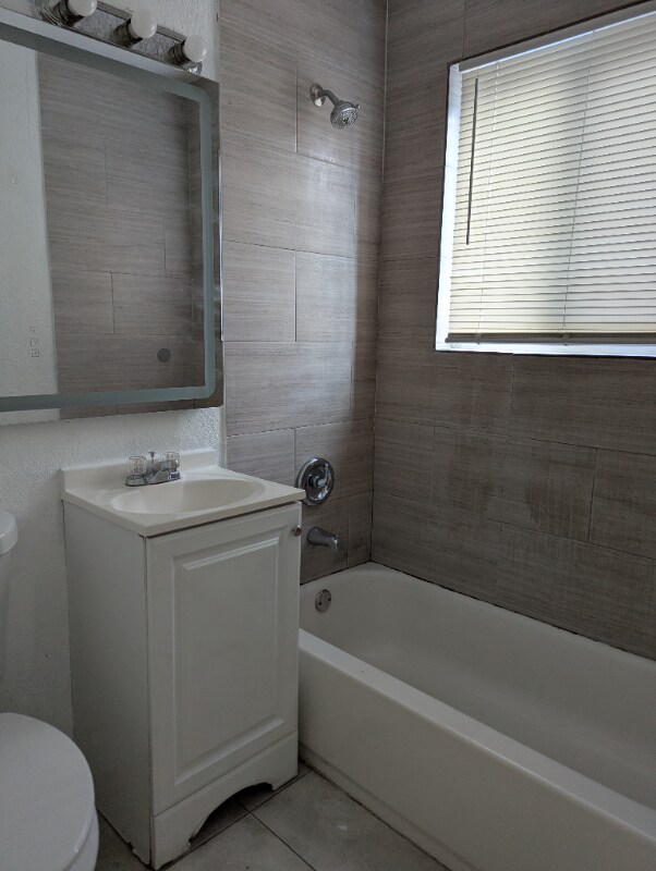 Foto del edificio - 741 NW 3rd Ave