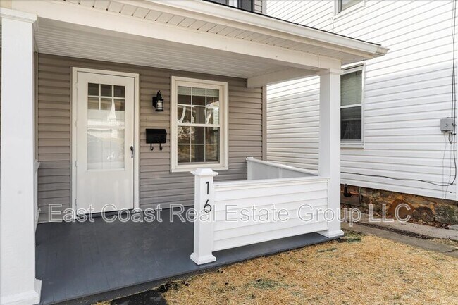 Foto del edificio - 16 Woods Ln