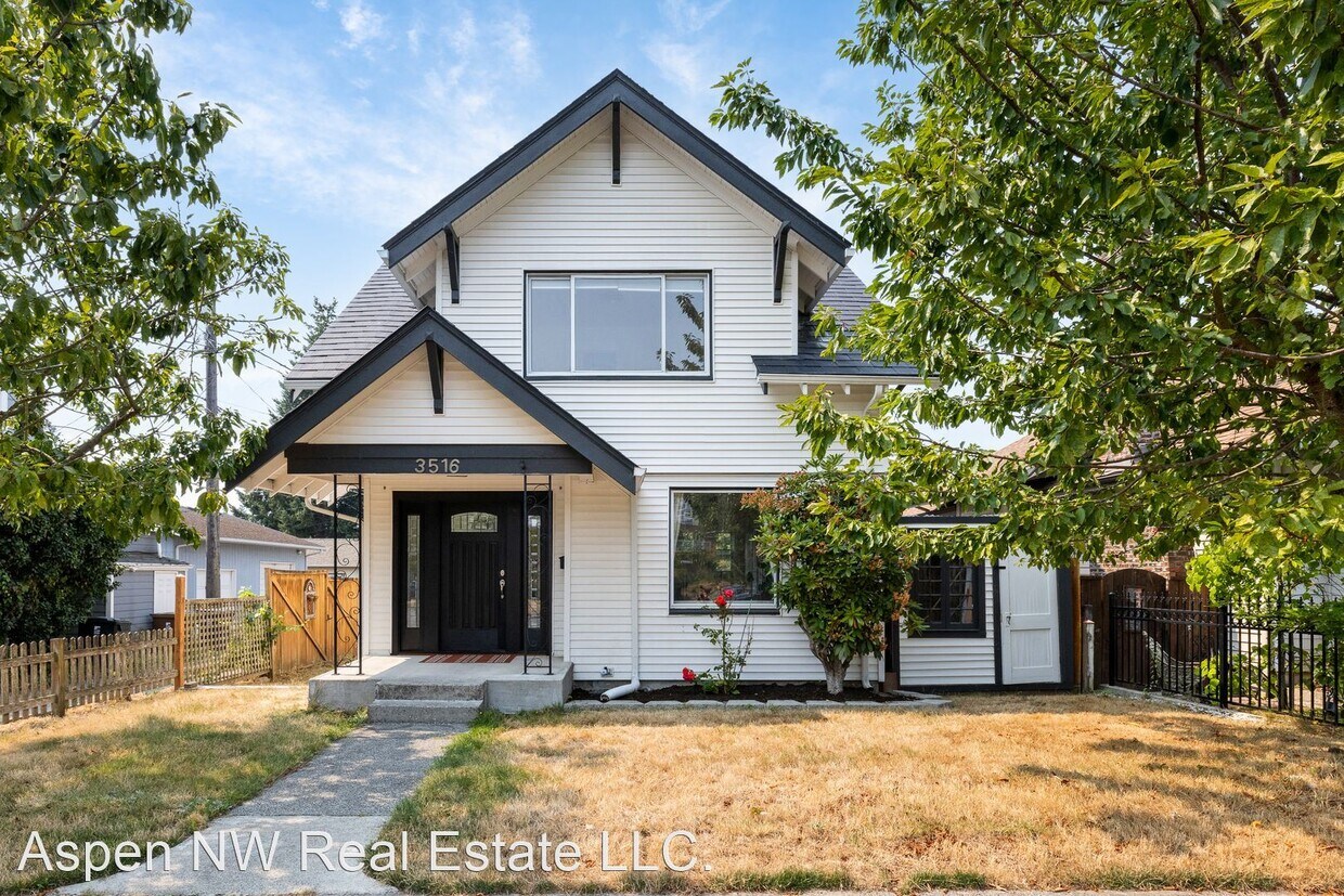 Primary Photo - 3 br, 1.5 bath House - 3516 North Proctor St